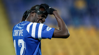 Нападателят на Левски Мустафа Сангаре се отличи с асистенция