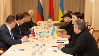Възобновяването преговорите между официалните делегации на Русия и Украйна в