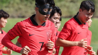 Голямата звезда на отбора на Южна Корея Хюн Мин Сон ще