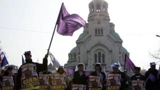 Работниците от "Кремиковци" протестират