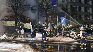 Полицията и пожарната служба се опитват да установят причината за