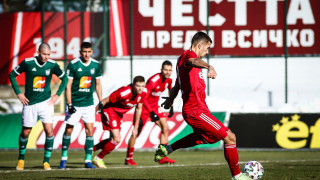 Халфът на ФК ЦСКА 1948 Ивайло Чочев няма да премине