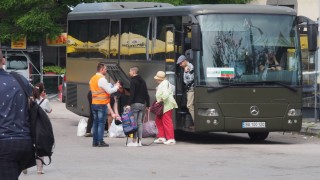 Около 500 украински бежанци са останали да нощуват в центъра