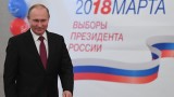  Путин гласоподава на изборите в Русия 