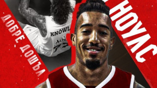 Бившият център на БК Левски Зейн Ноулс ще продължи кариерата