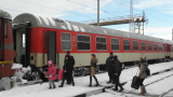 Спряха влаковете между София и Перник