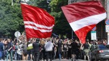 Спукана глава след бой между агитки на Левски и ЦСКА!