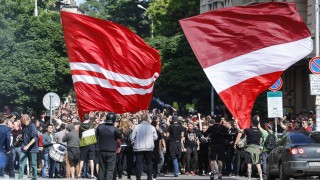 Първото меле за деня между фенове на Левски и ЦСКА