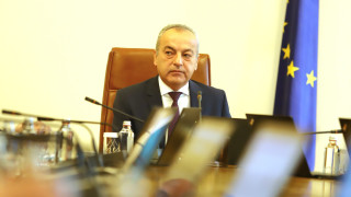 В нашето правителство няма артисти има министри Това увери премиерът