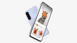 По мощни процесори по добри камери и изкуствен интелект на това