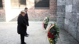 Меркел за пръв път в Аушвиц: Нацистките престъпления са част от идентичността на Германия