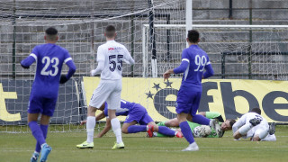 Светослав Вуцов записа дебют с екипа на Славия Младокът влезе