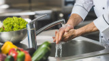 Миенето на ръцете, готвенето и какви грешки допускаме