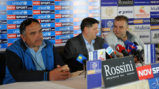 Гугутката и Дучето се захапаха