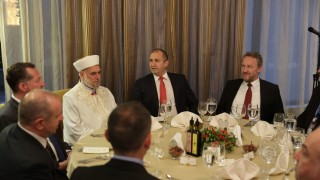 Румен Радев: Да споделяме празниците и делниците в името на нашите деца
