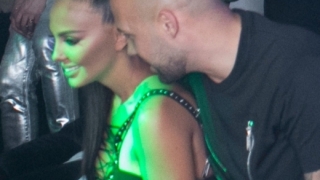 Ники Михайлов показа Николета по бельо в леглото си! (СНИМКА)