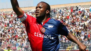 Битката между Интер и Милан за Суасо продължава