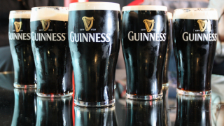 Ще й трябва ли паспорт на вашата бутилка Guinness след "Брекзит"?