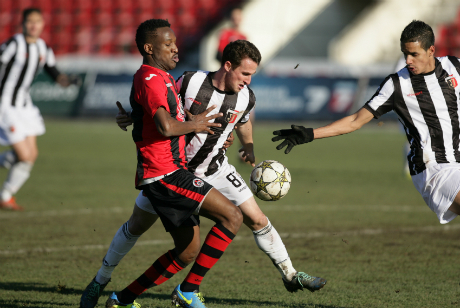 Пускат само "железничарското" дерби безплатно