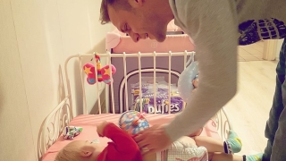 Ваня Джаферович сменя памперси