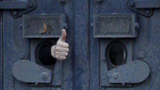 Сръбски политик е бил арестуван за кратко за незаконно влизане