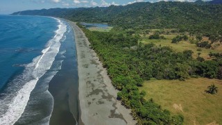 Коста Рика изглежда като истински рай на Земята със своите