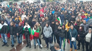 Без инциденти приключи третият протест в Габрово който се проведе
