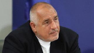 Премиерът Бойко Борисов отказа да приеме акциите на Левски Те