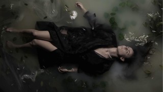 Като една от най значимите личности в модерната литература с трагична