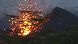 Вулканът Килауеа в Хавай успя сериозно да притесни местните жители и туристите в