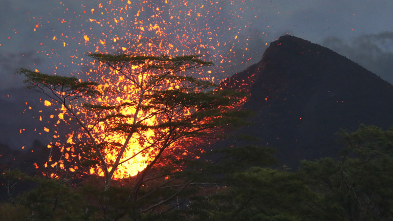 Вулканът Килауеа в Хавай успя сериозно да притесни местните жители