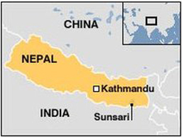 Лодка с 50 души на борда се преобърна в Непал