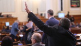  Депутатите се скараха за отлагането на Закона за обществените услуги 