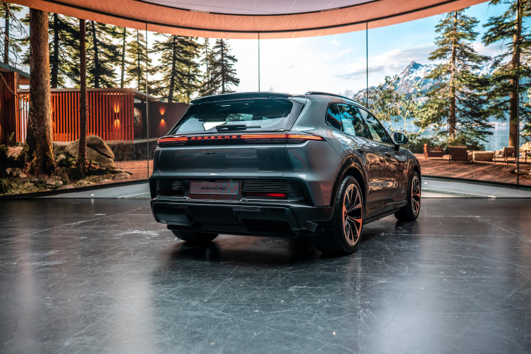 Porsche Cayenne Electric