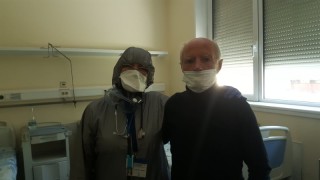 Изписаха от ВМА 92 годишен мъж преборил коронавируса съобщават от лечебното