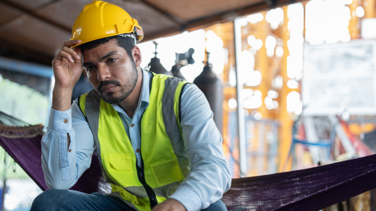 Трудът на мигрантите в Сърбия: "Държавата довежда 100 000 чужденци и ги оставя на милостта на работодателите" 