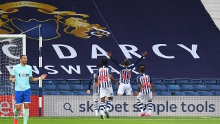 Уест Бромич Албиън се завръща във Висшата лига Дроздовете завършиха