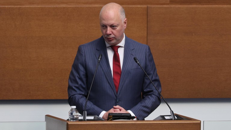 Властта мисли за нов шеф на ДАНС, но не и за главен секретар на МВР