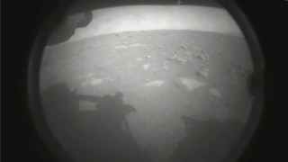 По време на спускането си до повърхността на Марс миналия