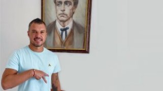 Бившият нападател на Левски Валери Божинов продължава да се вълнува