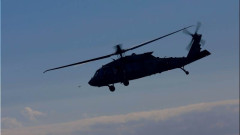 САЩ издирват военен след аварийно кацане на хеликоптер в Арабско море