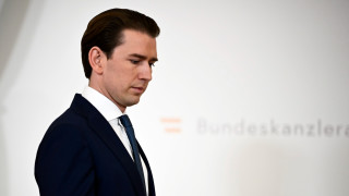 Бившият австрийски канцлер Себастиан Курц е обвинен в даване на