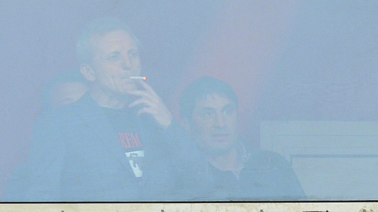 Гришата кани Боби Михайлов на дебат