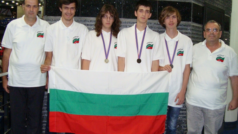 Един златен, три сребърни и един бронзов медал завоюваха участниците