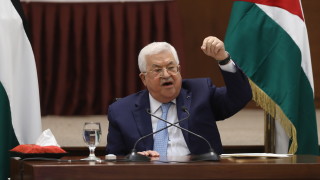Палестинският президент Махмуд Абас разговаря в събота по телефона с