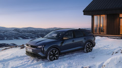 Dacia Striker иска да обедини най-доброто от три свята