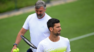 Преди повече от седмица Новак Джокович изненада всичките с фенове