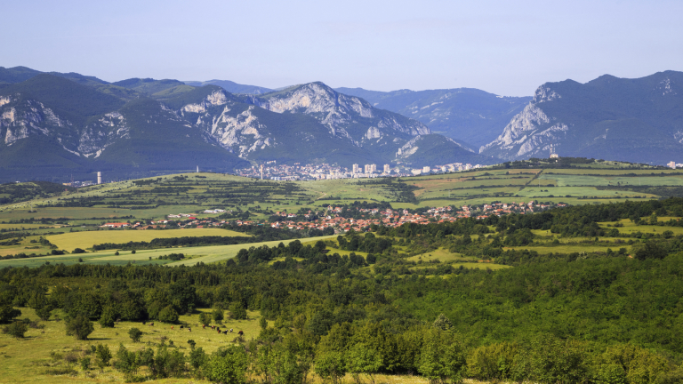 От силна миризма на сяра и амоняк се жалват жителите на Враца