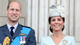 Почитателите на кралското семейство в САЩ тръпнат от вълнение