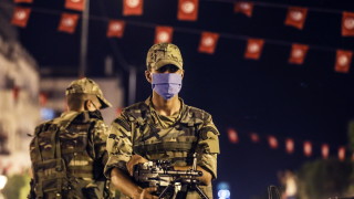 Основните политически партии в Тунис обвиниха президента Каис Саид в